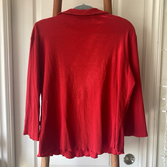 Red collared rubbed shirt/blouse - Picture 4 of 4